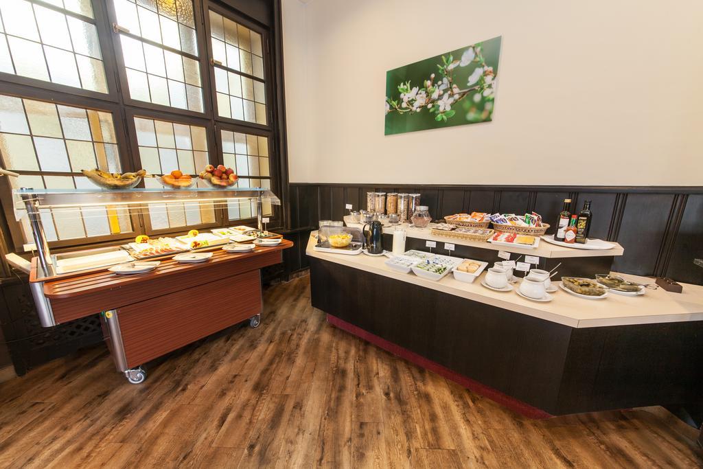 Hotel Maxim Duesseldorf City Ngoại thất bức ảnh