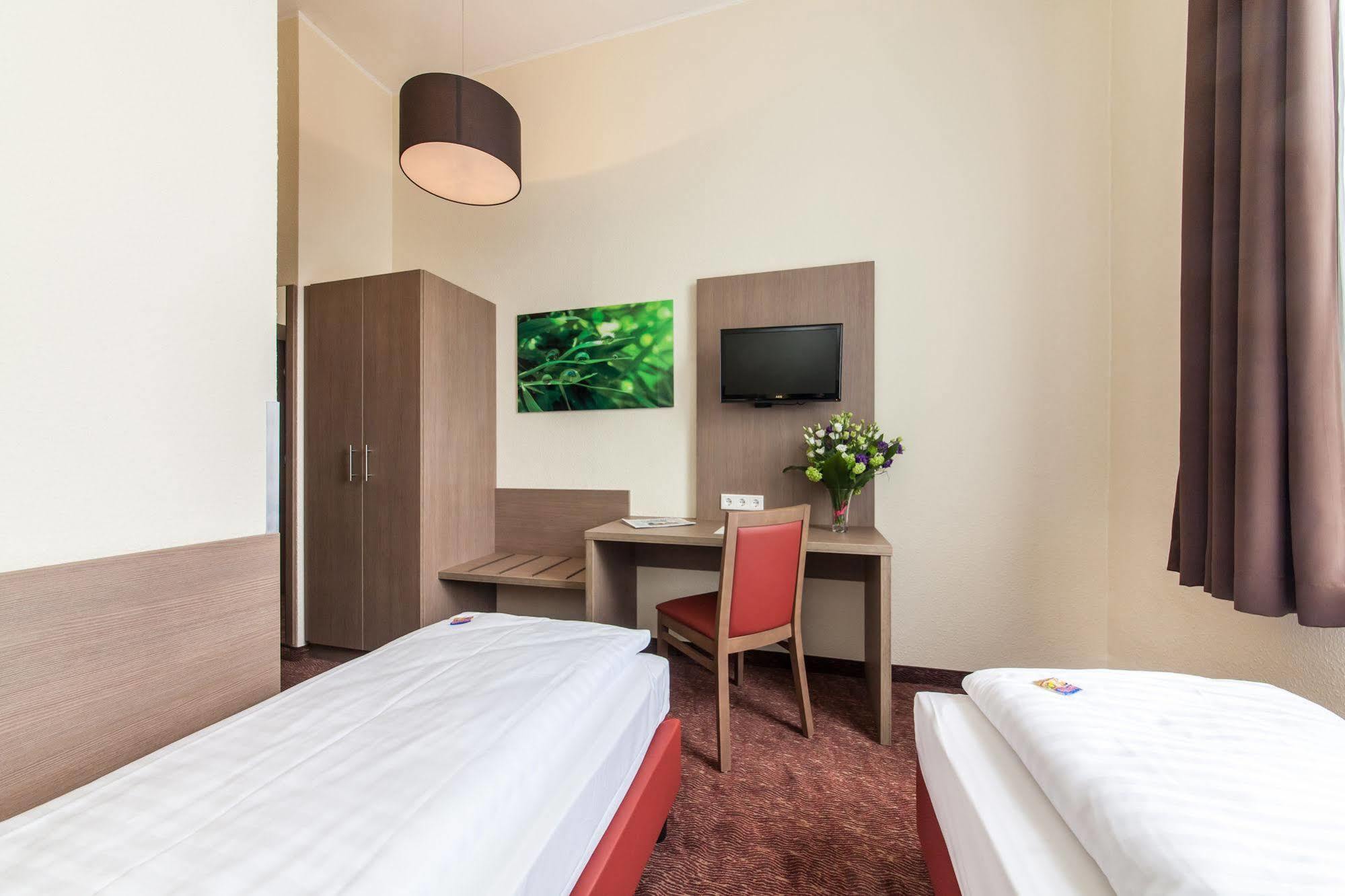 Hotel Maxim Duesseldorf City Ngoại thất bức ảnh