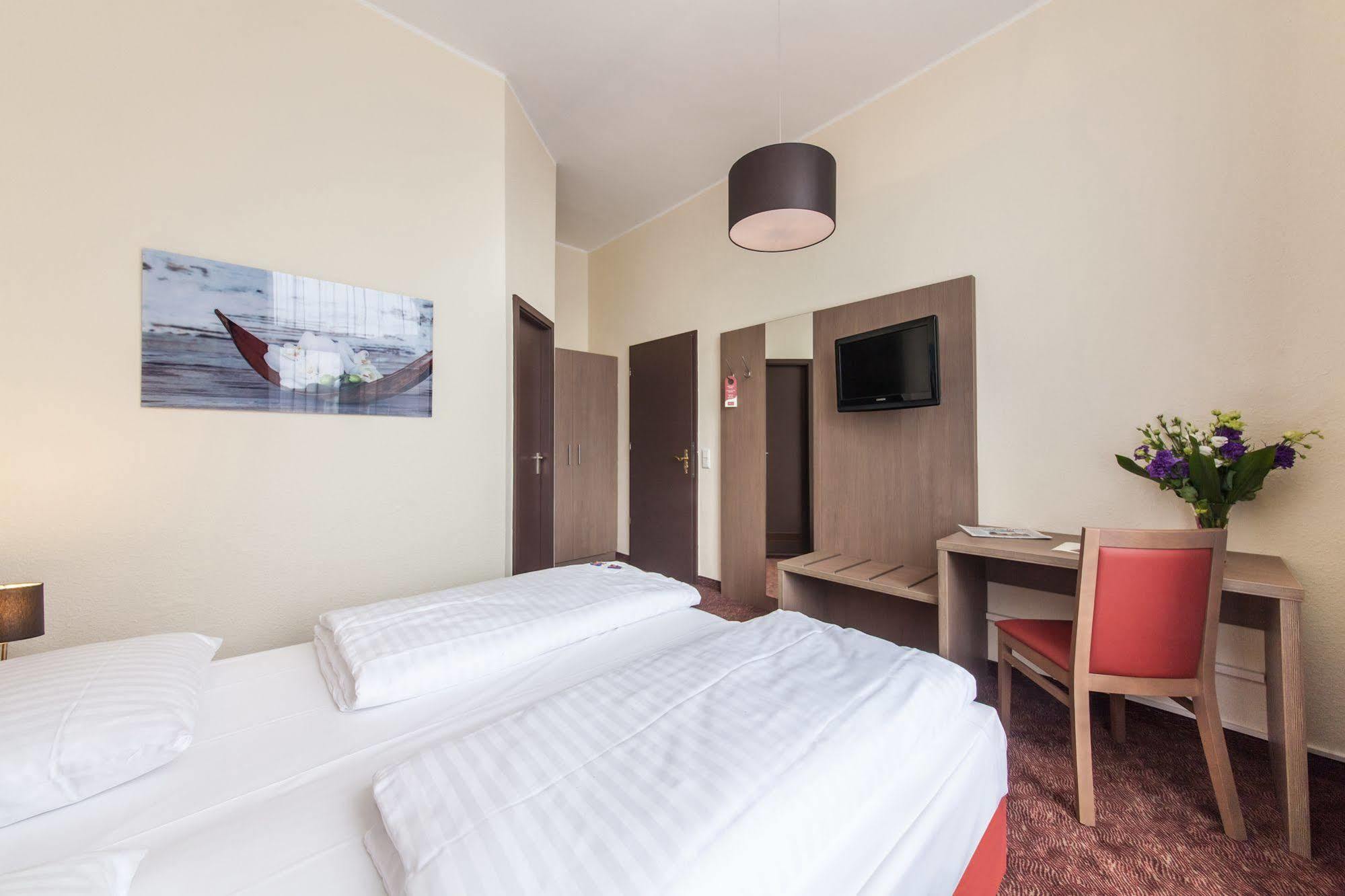 Hotel Maxim Duesseldorf City Ngoại thất bức ảnh