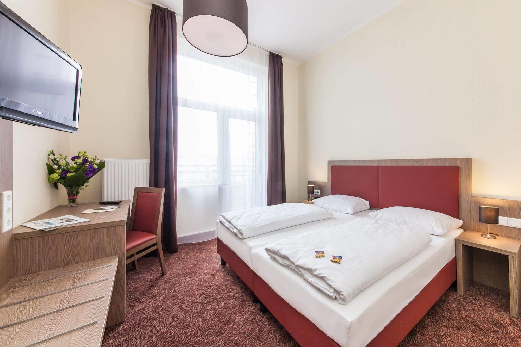 Hotel Maxim Duesseldorf City Ngoại thất bức ảnh